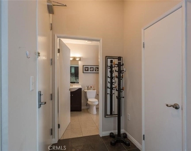 388 E Ocean Boulevard - Photo Thumbnail 2