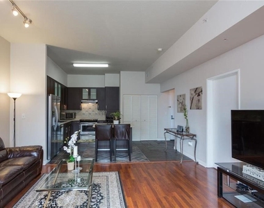 388 E Ocean Boulevard - Photo Thumbnail 6