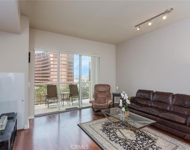 388 E Ocean Boulevard - Photo Thumbnail 8