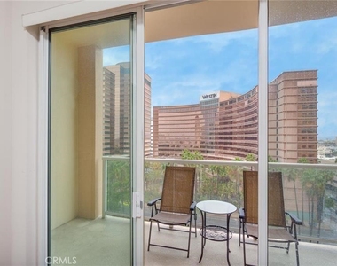 388 E Ocean Boulevard - Photo Thumbnail 9