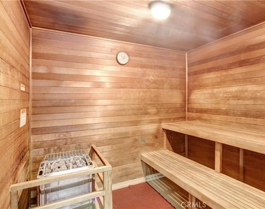 388 E Ocean Boulevard - Photo Thumbnail 21