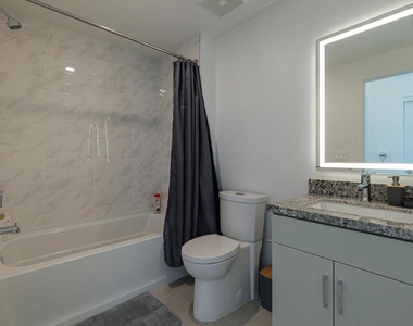 18900 Parthenia Street - Photo Thumbnail 27