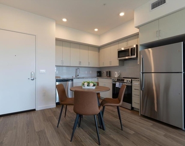 18900 Parthenia Street - Photo Thumbnail 2