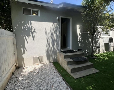 253 E Center Street - Photo Thumbnail 18