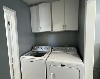 253 E Center Street - Photo Thumbnail 9