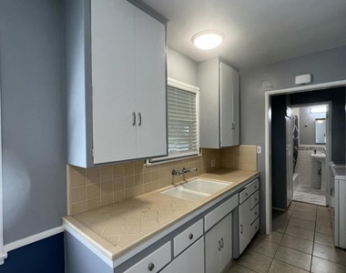 253 E Center Street - Photo Thumbnail 4