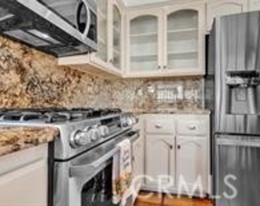 17452 Mayor - Photo Thumbnail 21