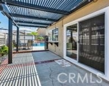 17452 Mayor - Photo Thumbnail 37