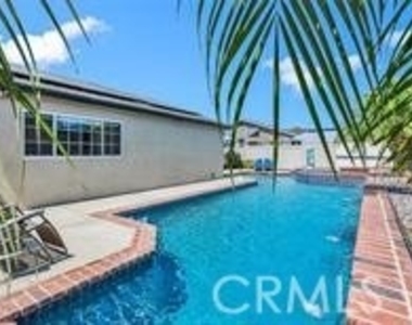 17452 Mayor - Photo Thumbnail 48