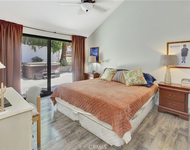 1214 Las Posas - Photo Thumbnail 11