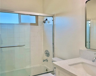 1651 Golden Gate - Photo Thumbnail 6