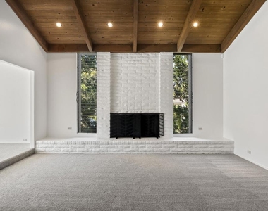 16138 E Via Madera Circa - Photo Thumbnail 6
