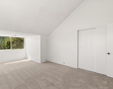 16138 E Via Madera Circa - Photo Thumbnail 32