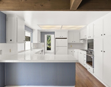 16138 E Via Madera Circa - Photo Thumbnail 14