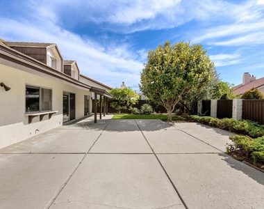 16138 E Via Madera Circa - Photo Thumbnail 37
