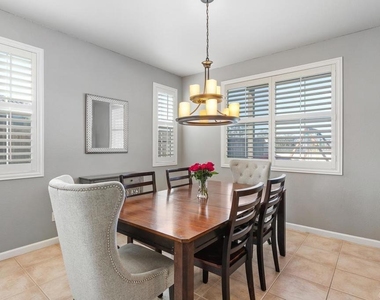 1071 Greenway Rd - Photo Thumbnail 6