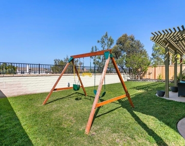1071 Greenway Rd - Photo Thumbnail 29