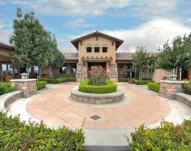 1071 Greenway Rd - Photo Thumbnail 42