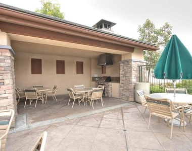 1071 Greenway Rd - Photo Thumbnail 34