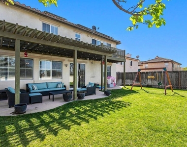 1071 Greenway Rd - Photo Thumbnail 30