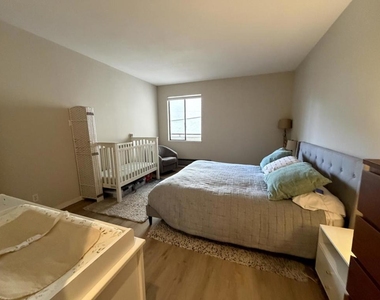 1427 Floribunda Avenue - Photo Thumbnail 4