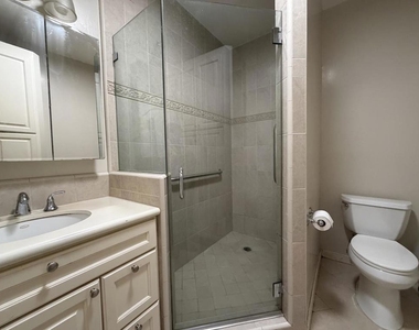 1427 Floribunda Avenue - Photo Thumbnail 7