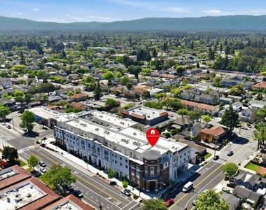 1048 Monroe Street - Photo Thumbnail 51