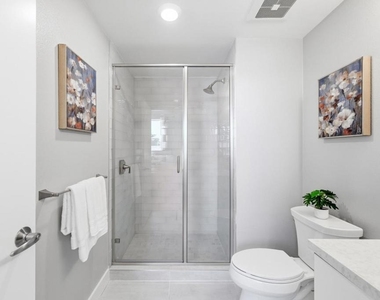 1048 Monroe Street - Photo Thumbnail 28