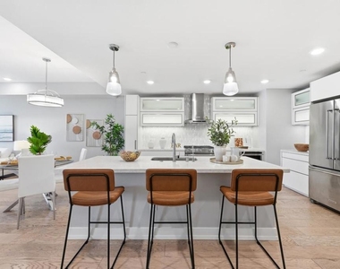 1048 Monroe Street - Photo Thumbnail 10