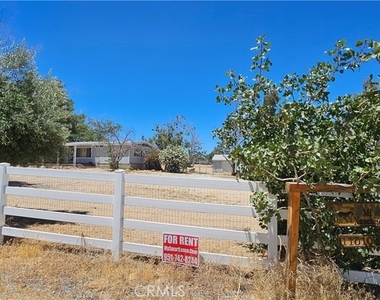 11010 Valle Vista - Photo Thumbnail 1