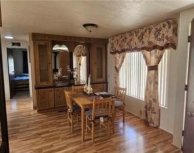 11010 Valle Vista - Photo Thumbnail 3