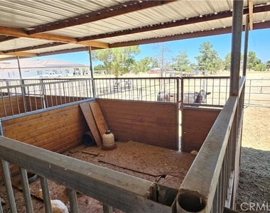 11010 Valle Vista - Photo Thumbnail 21