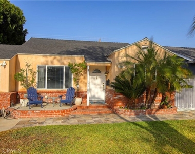 1412 N Catalina - Photo Thumbnail 4
