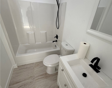 6144 Fair Ave. - Photo Thumbnail 15