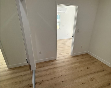 6144 Fair Ave. - Photo Thumbnail 13