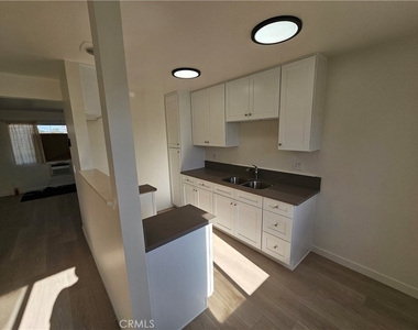 554 E Hurst - Photo Thumbnail 3