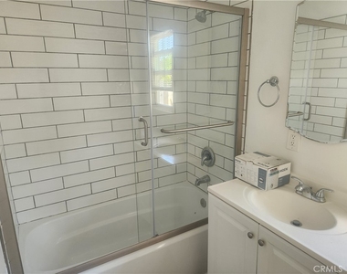 209 S Fonda Street - Photo Thumbnail 6