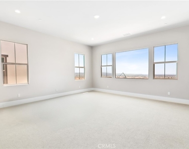 127 Oakstone - Photo Thumbnail 13