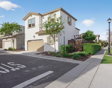 1005 S Fowler Ln - Photo Thumbnail 21