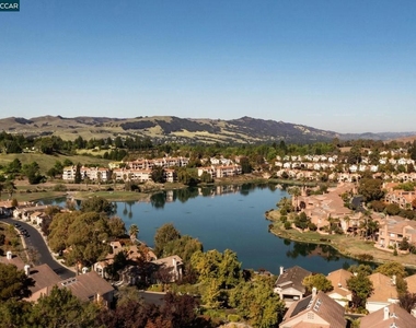 5022 Lakeview Dr. - Photo Thumbnail 21