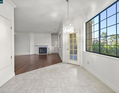 5022 Lakeview Dr. - Photo Thumbnail 8