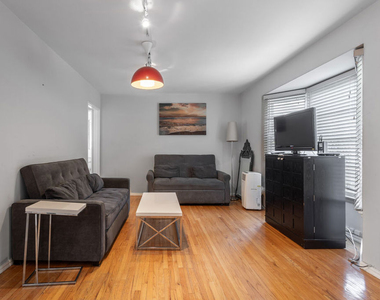 119 S Bundy Drive - Photo Thumbnail 8