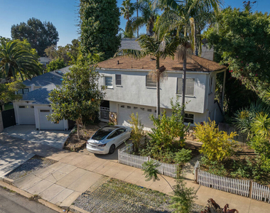 119 S Bundy Drive - Photo Thumbnail 4