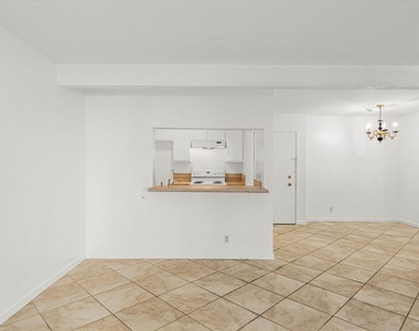 5460 White Oak Avenue - Photo Thumbnail 4
