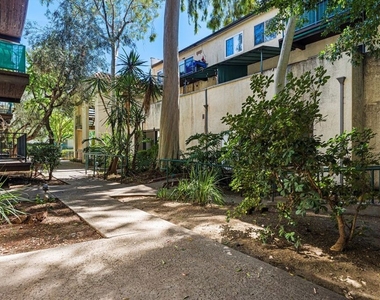 5460 White Oak Avenue - Photo Thumbnail 14