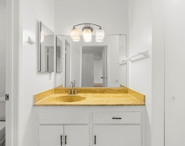 5460 White Oak Avenue - Photo Thumbnail 9