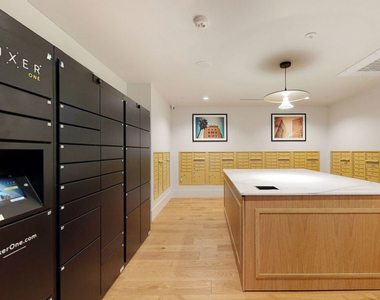 839 S Fedora Street - Photo Thumbnail 10