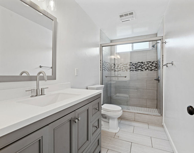 12024 Alberta Drive - Photo Thumbnail 11
