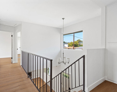 12024 Alberta Drive - Photo Thumbnail 8