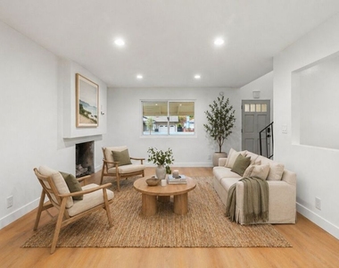 12024 Alberta Drive - Photo Thumbnail 3